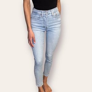 Levi’s Light Wash Jeans